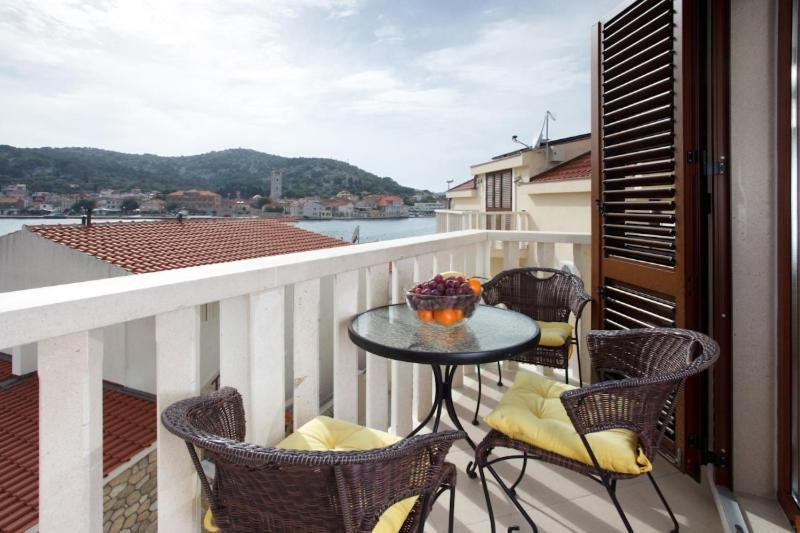 Apartments Tisno - Villa Mare Zewnętrze zdjęcie